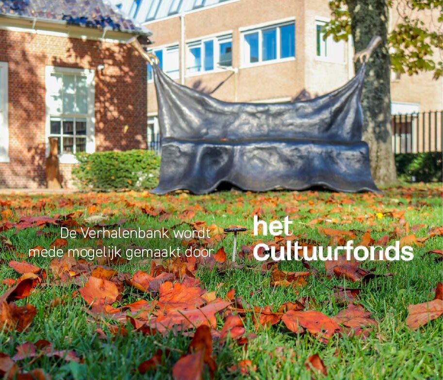 Verhalenbank in de tuin van het Tongerlohuys