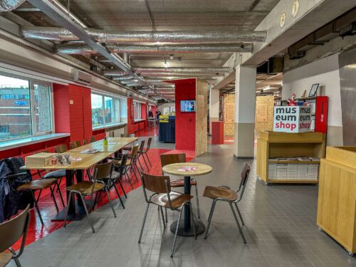 Tentoonstellingsruimte verhuurd